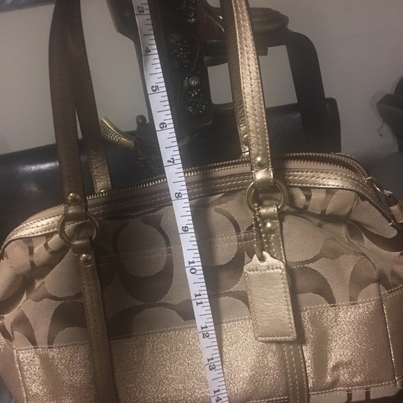 Coach Bag - Picture 3 of 7